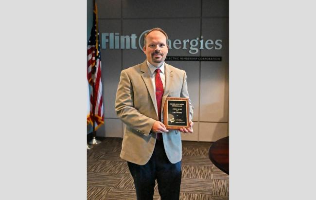 Nelms Honored with Top Award at CCA Institute